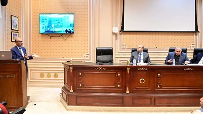 برلماني: حياة المواطنين في خطر والروتين يجب أن ينتهي