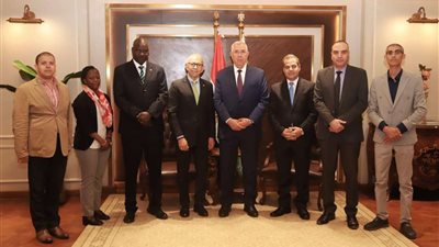 القصير يبحث مع سكرتير عام الاتفاقية الدولية لوقاية النباتات 