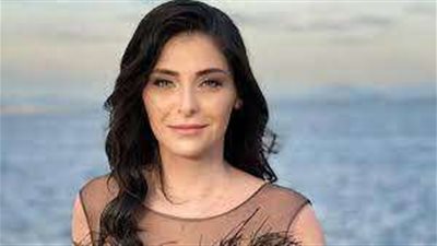 بعد وفاتها بسبب السرطان.. في سطور هي غولشاه تشوم أوغلو نجمة 