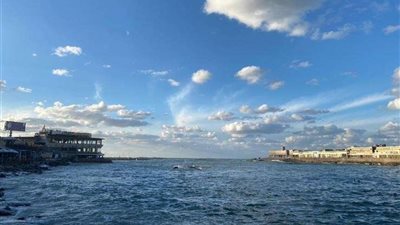 ارتفاع درجات الحرارة ونشاط الرياح.. درجة الحرارة في القاهرة 39