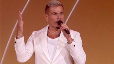 عمرو دياب يثير غضب متابعيه على السوشيال ميديا بفيديو