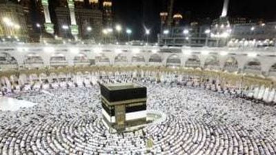 وزارة السياحة تطمئن على الحالة الصحية للحجاج قبل انتقالهم إلى مشعر عرفات