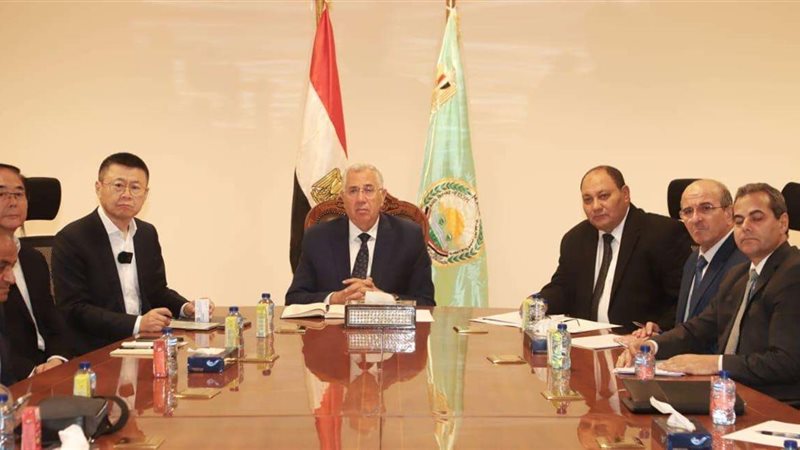 وزير الزراعة و وفد