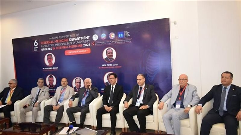 رئيس جامعة بنها يفتتح