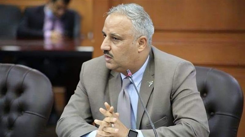 الدكتور محمود الصبروط،