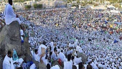 الحجاج يرمون 12 مليونا و832 ألفا و148 حصاة فى جمرة العقبة
