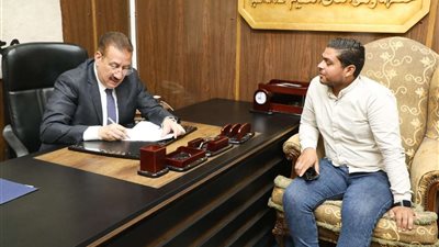 محافظ المنوفية يفحص طلبات عدد من المواطنين ويكلف بإجراءات عاجلة