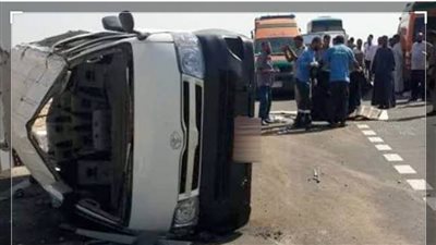 بالأسماء.. مصرع وإصابة 14 شخصًا في حادث انقلاب ميكروباص بالطريق الإقليمي بالقليوبية