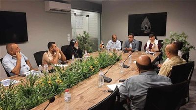 كتلة الحوار  تعقد اجتماعا مع أعضاء لجنة التواصل المجتمعي