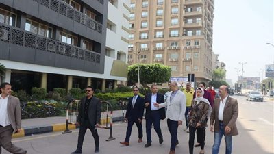 محافظ القليوبية الجديد يتفقد إدارات الديوان العام لمتابعة سير العمل