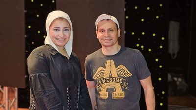 خاص|بعد تحقيقه ملايين المشاهدات.. محمود العزازي: عادل إمام اختار ملابسي في 