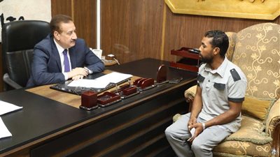 محافظ المنوفية يستمع لشكاوى المواطنين ويوجه بتنفيذ طلباتهم