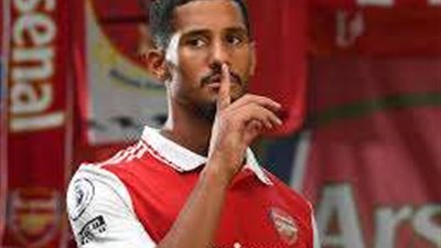 مستقبل معقد لويليام ساليبا بين آرسنال وريال مدريد