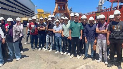 طلاب جامعة الدلتا التكنولوجية بترسانة الإسكندرية.. تدريب صيفي