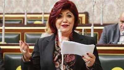 رئيسة لجنة السياحة تشيد بالبنية التحتية الحالية لشبكة النقل والطرق: «ساعدت في جذب السائحين»