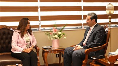 بالعاصمة الإدارية.. وزيرة التنمية المحلية تستقبل محافظ دمياط