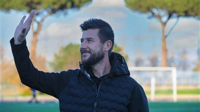 تأكيداً لـ«بلدنا اليوم».. الأهلي يتعاقد مع ديميتري لوبوف لتدريب الكرة النسائية لمدة 3 سنوات