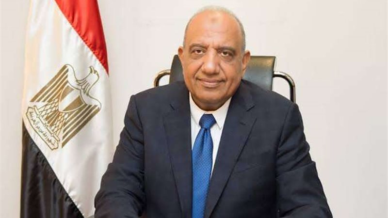 الوزير محمود عصمت