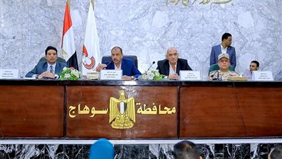 محافظ سوهاج يشدد على ضبط الشارع.. ويؤكد: رضا المواطن هو مقياس النجاح