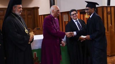 بحضور شخصيات دينية بارزة.. كلية اللاهوت الأسقفية تحتفل بتخريج دفعة جديدة بالقاهرة والإسكندرية