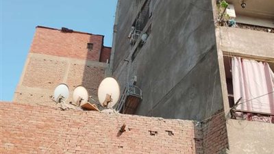 رئيس حي مصر القديمة يتابع جهود تطوير الهوية البصرية للمنطقة