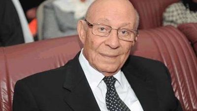 المشير أبو غزالة دفعتي وتركت الطب للإلتحاق بالكلية الحربية..وزير إعلام عبد الناصر يقول