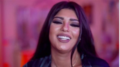 عزة مجاهد: فيلم «توب ترند T.T» يتناول قضية مهمة تواجه جيل الشباب