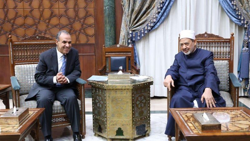 شيخ الأزهر خلال استقباله