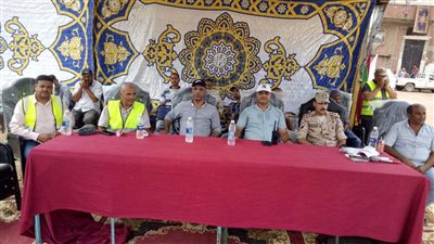 رئيس أشمون يشهد اصطفاف المعدات والآلات الهندسية استعداداً للعملية صقر 134