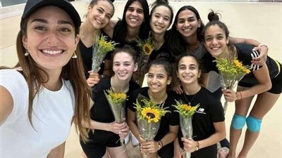 أمينة خليل تلتقي منتخب مصر للجمباز في باريس