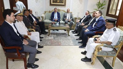 محافظ المنوفية يقدم التهنئة لمدير الأمن الجديد والأمن الوطني