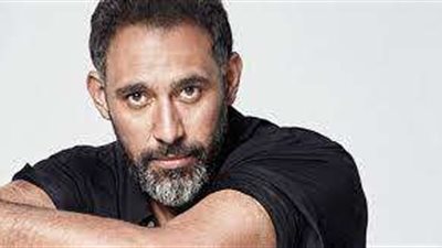 عمرو مصطفى يوجه رسالة لشباب الملحنين