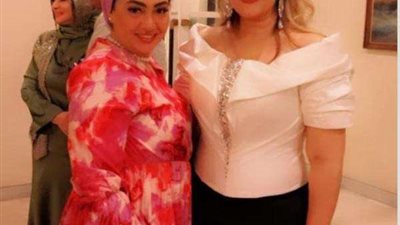 رانيا محمود ياسين تنشر صورًا مع والدتها شهيرة من حفل افتتاح مهرجان المسرح المصري