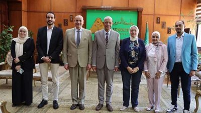 رئيس جامعة المنوفية يستقبل وفد هيئة أمديست لبحث إنشاء مركز خدمة لذوي الهمم