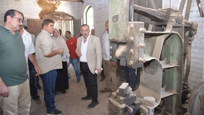 محافظ أسيوط يتفقد ورش مديرية الري ويوجه بتعظيم الإستفادة من الخردة ومخلفات الحملات الميكانيكية