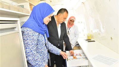 محافظ أسيوط يتفقد فعاليات القافلة الطبية الشاملة بقرية إسكندرية التحرير ضمن حملة 