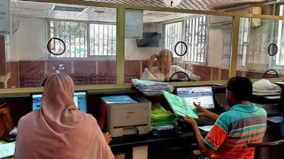 رئيس مدينتي الدلنجات وإيتاي يتابعان سير العمل وتلقي ملفات التصالح بالمركز التكنولوجى