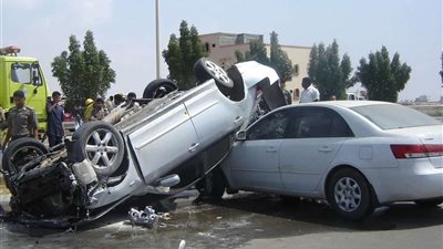 إصابة 4 أشخاص إثر تصادم سيارتين بمنشأة القناطر