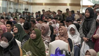 جناح مجلس حكماء المسلمين بمعرض إندونيسيا يختتم فعالياته بندوة ثقافية حول دور وسائل الإعلام في تعزيز قيم الوسطية