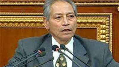 وزير التموين الأسبق: التوترات الإقليمية تتطلب صنع احتياطات آمنة من الغذاء