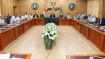 نائب محافظ المنوفية يناقش آخر مستجدات الموقف التنفيذى لمشروعات حياة كريمة