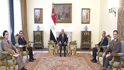 الرئيس السيسي لوزير الخارجية الفرنسي: استمرار الحرب بقطاع غزة يجر المنطقة إلى دائرة مفرغة وخطيرة