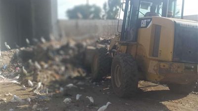 رفع 75 طن من تراكمات القمامة بمركز أبو حمص