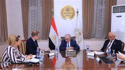 وزير التربية والتعليم يلتقي بالسفير البريطاني لتعزيز التعاون في دعم العملية التعليمية