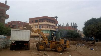 رفع 20 ألف طن قمامة ونواتج هدم وتطهير ترع خلال شهر بالمنوفية.. تفاصيل