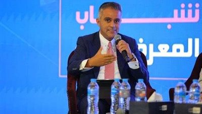 النائب أحمد فتحي يشارك فى فعاليات ملتقى شباب المعرفة بجلسة 