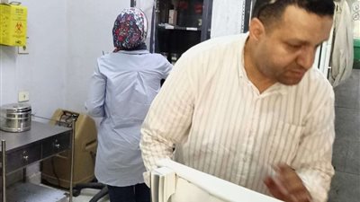 إحالة المتغيبين بوحدة الهدايا الصحية للتحقيق في جولة مفاجئة على وحدات الرعاية الأولية بأسيوط
