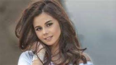 مستأنف القاهرة تقضي بتخفيف الحكم الصادر ضد المتهمة بسرقة الفنانة منة عرفة