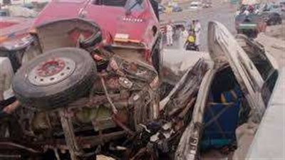 مات في حضن أبوه.. جثتين ومصاب في حادث تصادم تريلا ونقل أعلى الدائري