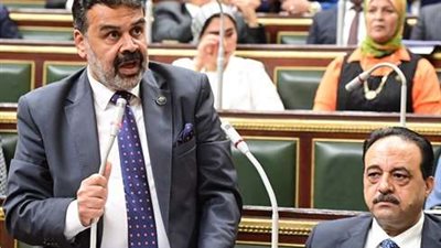 برلماني يتضامن مع وزير الاستثمار ويطالب بإدخال تعديلات تشريعية عاجلة لتخفيف الأعباء عن المستثمرين والمصدرين